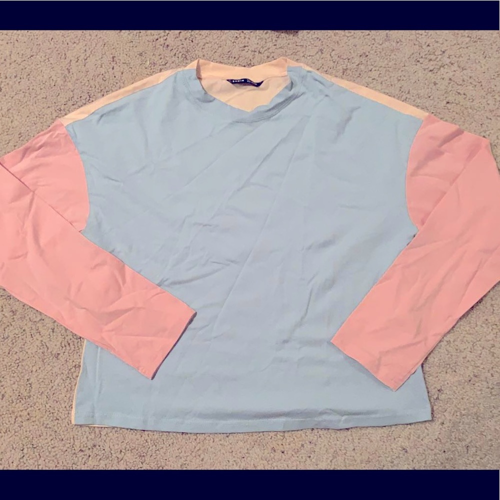 🐠2 for $16 Three toned long sleeve shirt - Picture 2 of 6